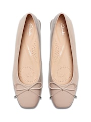 Clarks Natural Patent Ubree15 Step Shoes - Image 10 of 10