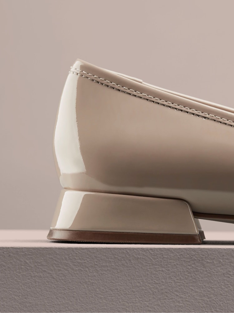Clarks Natural Patent Ubree15 Step Shoes - Image 2 of 10