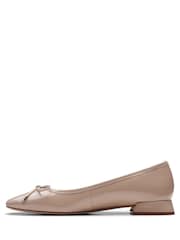 Clarks Natural Patent Ubree15 Step Shoes - Image 5 of 10