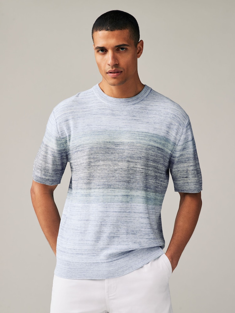 Blau - Normales, gestricktes T-Shirt mit Rundhalsausschnitt und Space Dye - Bild 2 von 7 Blau - Normales, gestricktes T-Shirt mit Rundhalsausschnitt und Space Dye - Bild 2 von 7