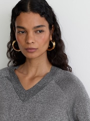 Reiss Silver Grey Pammy Wool-Blend Metallic-Knit V-Neck Jumper - Image 4 of 6