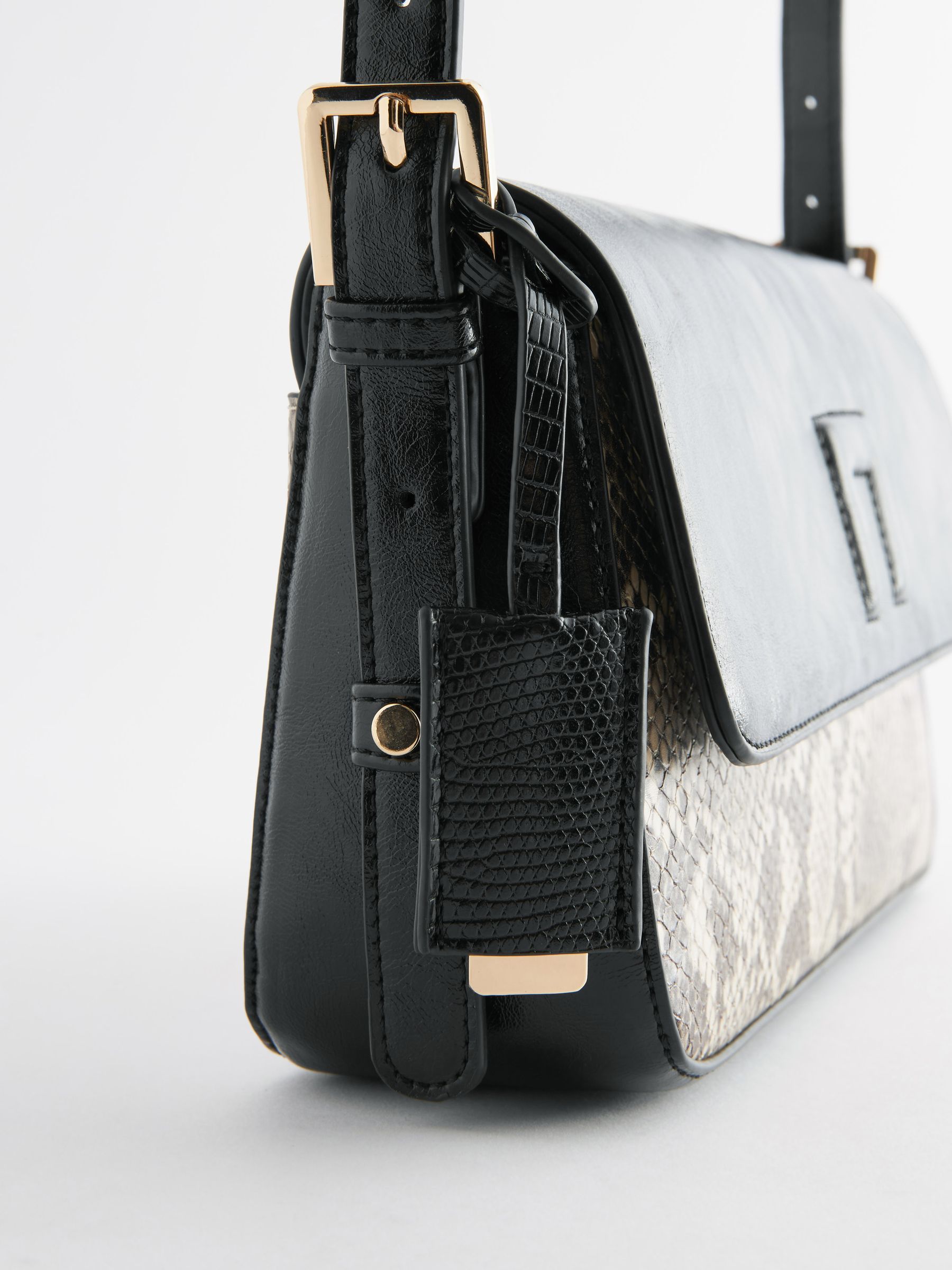 Next snake print bag 2025
