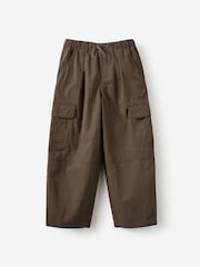 Cotton On סט של מכנסי דגמ"ח וחולצת צווארון סירה צמודה עם שרוולים קצרים - תמונה 3 מתוך 7