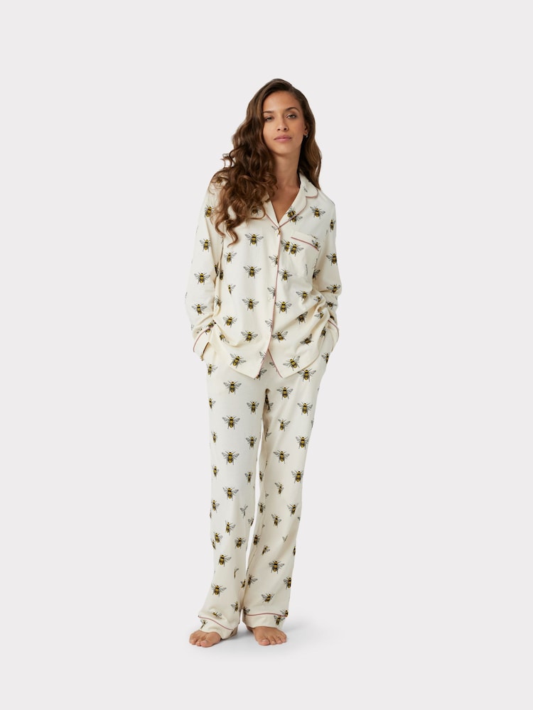 Chelsea Peers Cream Curve Organic Cotton Bee Print Pyjama Set - Image 1 of 5