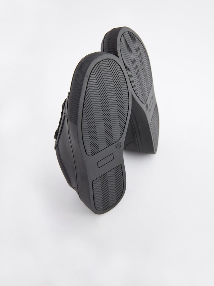 Schwarz - Schnürschuhe für die Schule - Bild 2 von 11 Schwarz - Schnürschuhe für die Schule - Bild 2 von 11