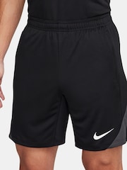 Черный - Тренировочные шорты Nike Strike Dri-FIT - Изображение 4 из 9
