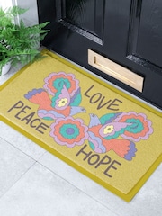 Felpudo Love Peace Hope para interiores y exteriores Elizabeth Olwen de Artsy Mats - Imagen 1 de 4
