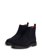 Tommy Hilfiger Blue Suede Embossed Cleat Chelsea Boots - Image 3 of 6