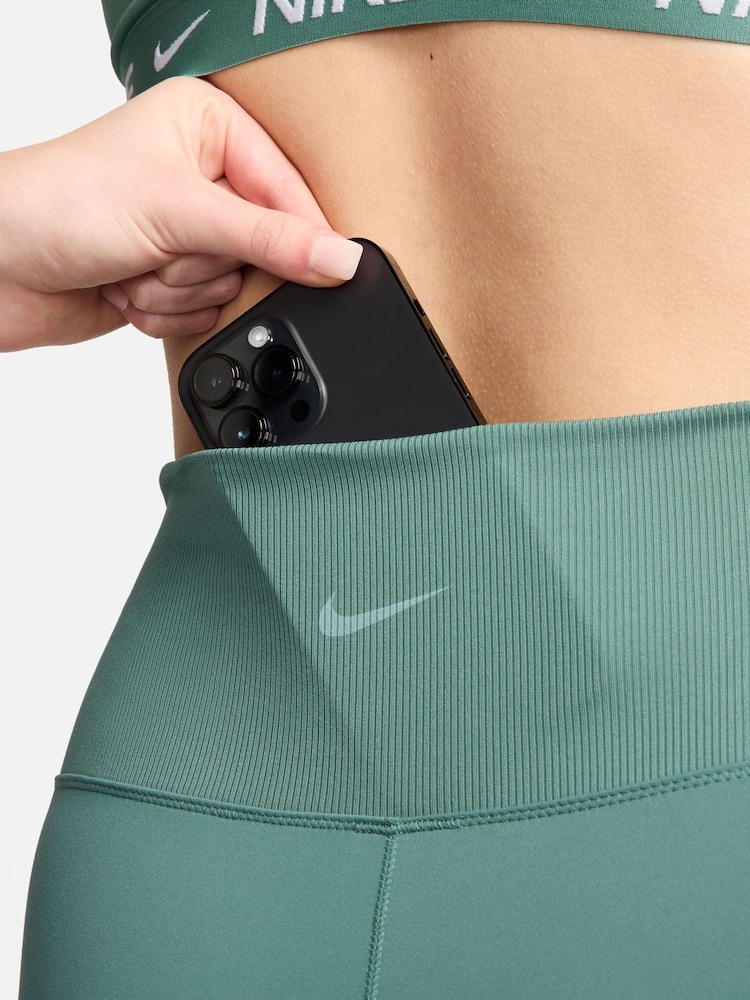 Nike Green One High Waisted 5 Cycling Shorts - Image 8 of 8