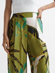 Reiss Green Print Luna Wide Leg Mid Rise Printed Trousers - Image 4 of 6