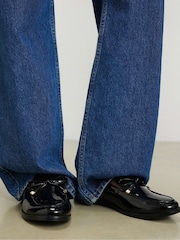 Mocassins à nœud en similicuir River Island Coupe large - Image 1 de 6