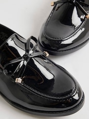 Mocassins à nœud en similicuir River Island Coupe large - Image 6 de 6