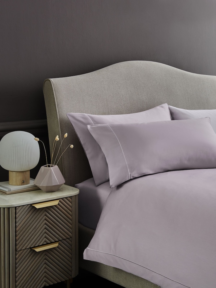 Heather Pink Collection Luxe 300 Thread Count 100% Cotton Sateen Satin Stitch Duvet Cover And Pillowcase Set - Image 2 of 6 Heather Pink Collection Luxe 300 Thread Count 100% Cotton Sateen Satin Stitch Duvet Cover And Pillowcase Set - Image 2 of 6