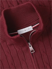 أحمر - كنزة محبوكة بنمط مجدول وربع سحّاب من Tommy Hilfiger - صورة 6 من 6
