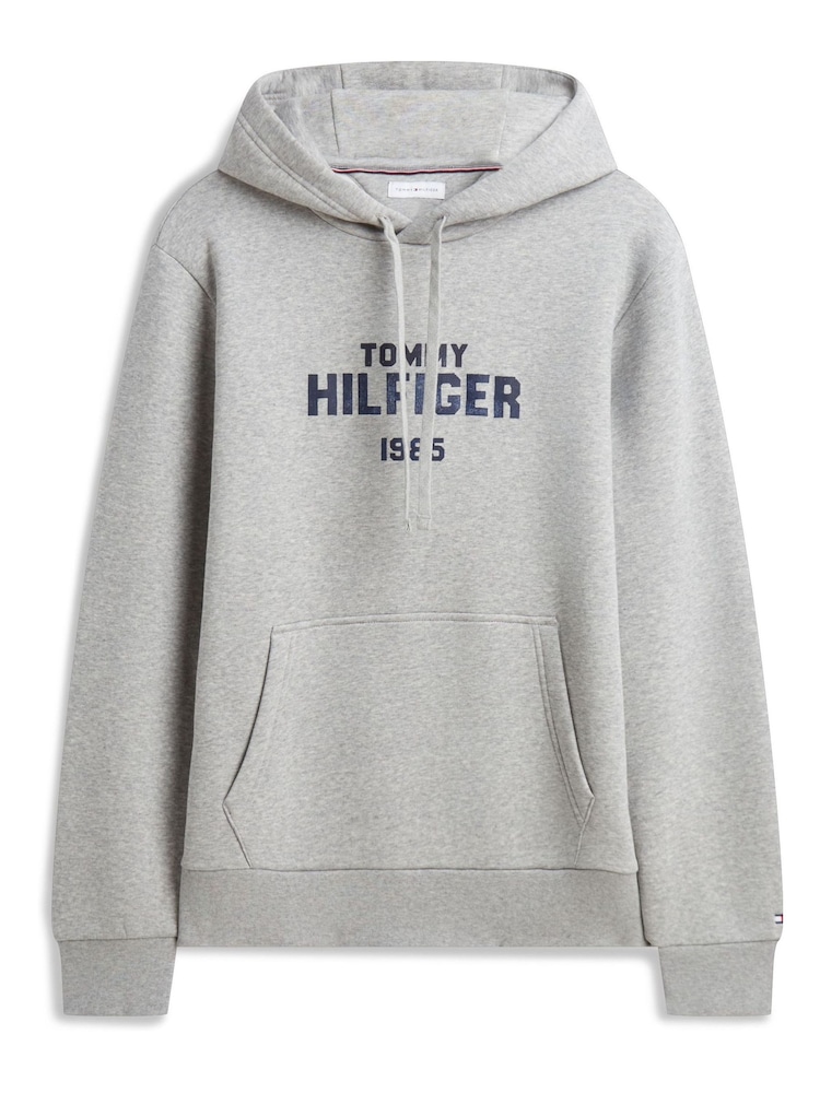 אפור - Tommy Hilfiger קפוצ'ון פליז עם רקמת לוגו - תמונה 1 מתוך 3 אפור - Tommy Hilfiger קפוצ'ון פליז עם רקמת לוגו - תמונה 1 מתוך 3