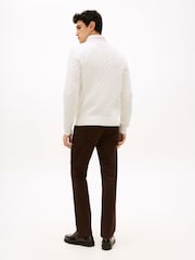 كريم - كنزة محبوكة بنمط مجدول وربع سحّاب من Tommy Hilfiger - صورة 4 من 7