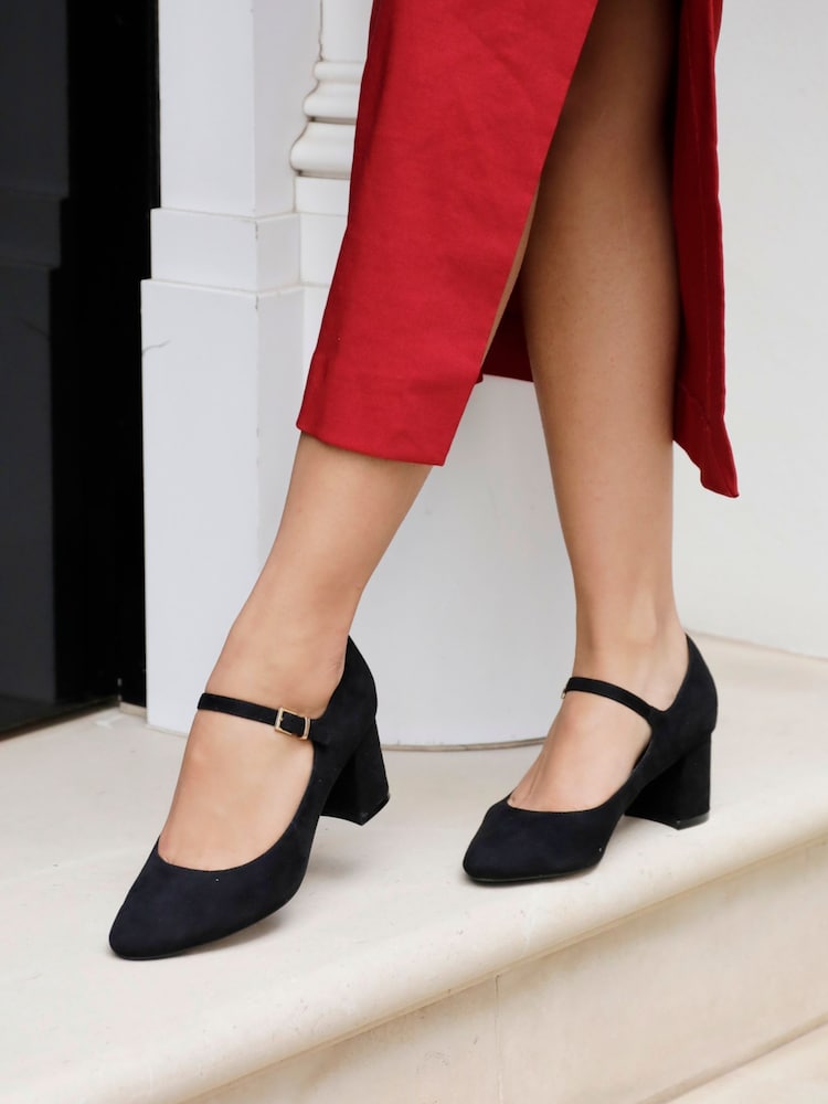 Linzi Black Madeline Court Heel with Block Heels - Image 1 of 5