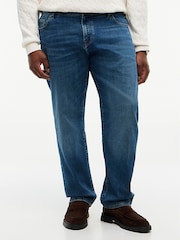 جينز بقصة عادية مقاس كبير من Tommy Hilfiger - Image 1 of 6