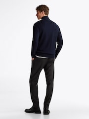 Zils - Tommy Hilfiger džemperis ar mākslīgo kakla izgriezumu un ceturtdaļas rāvējslēdzēja aizdari no kašmira auduma - Attēls 6 no 7