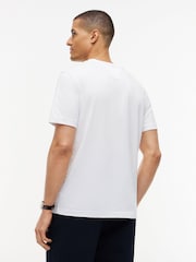 Tommy Hilfiger White Contrast Logo Crew Neck Jersey T-Shirt - Image 4 of 6