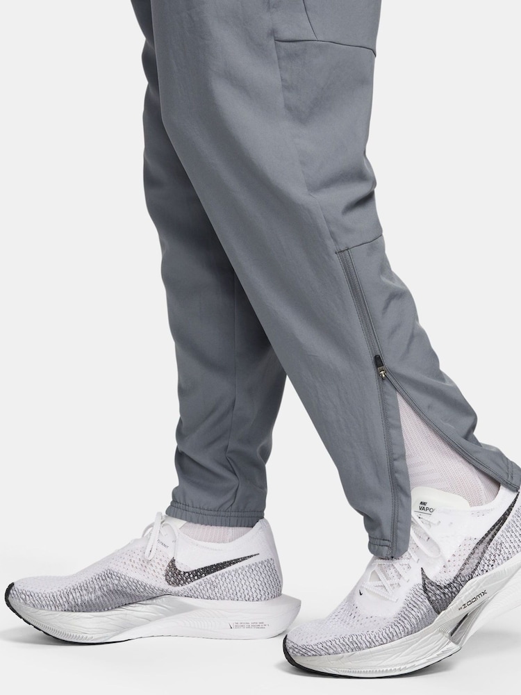 Nike Grey Challenger Dri-FIT Woven Running Joggers - Image 7 of 7