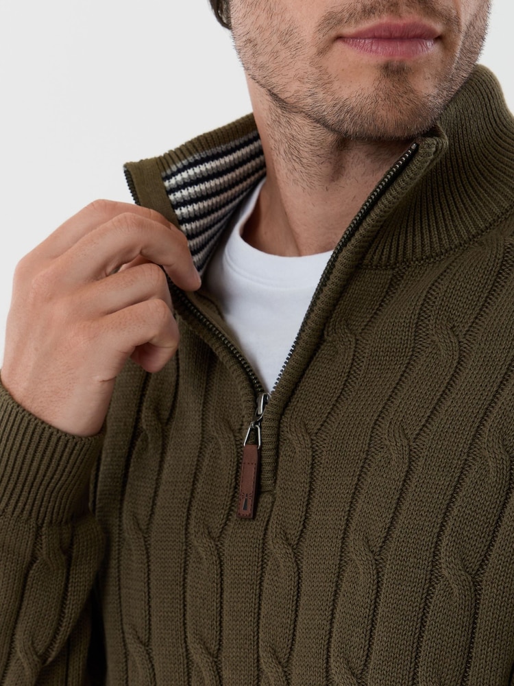 Saltwell Cable Knit Cotton Funnel Neck Quarter Zip Jumper - Bild 5 von 5 Saltwell Cable Knit Cotton Funnel Neck Quarter Zip Jumper - Bild 5 von 5