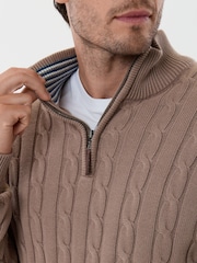 Saltwell Cable Knit Cotton Funnel Neck Quarter Zip Jumper - תמונה 5 מתוך 5