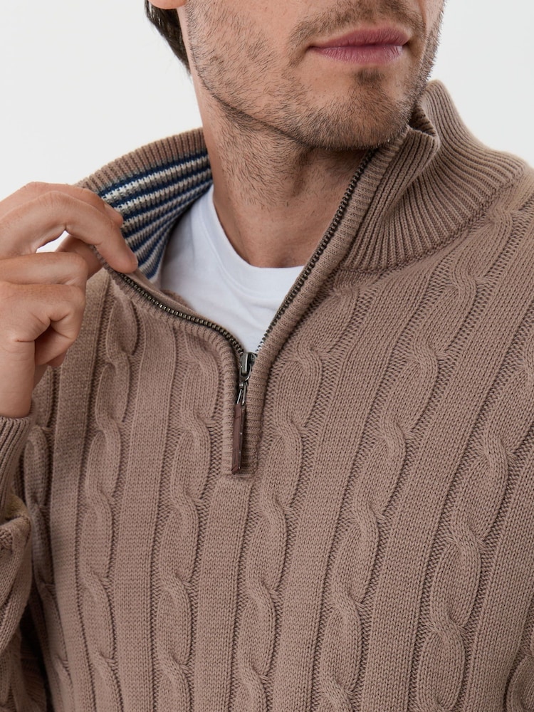 Saltwell Cable Knit Cotton Funnel Neck Quarter Zip Jumper - תמונה 5 מתוך 5 Saltwell Cable Knit Cotton Funnel Neck Quarter Zip Jumper - תמונה 5 מתוך 5