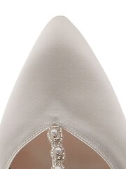Rainbow Club White Regular Fit Wedding Cordelia Ladies Satin Bridal Shoes - Image 4 of 4