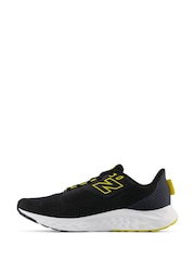 Черный - Мужские кроссовки New Balance Fresh Foam Arishi V4 - Изображение 3 из 14
