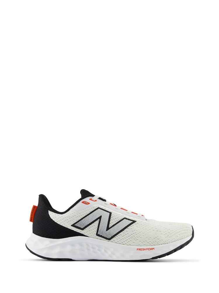 New Balance White Mens Fresh Foam Arishi v4 Trainers - Image 1 of 13
