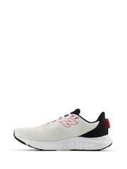 New Balance White Mens Fresh Foam Arishi v4 Trainers - Image 4 of 13