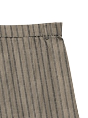 VERO MODA Natural Mid Rise Tailored Shorts With A Touch Of Linen - Image 6 of 6