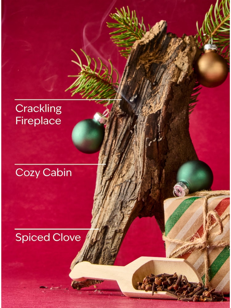 Bath & Body Works Christmas Cabin 3-Wick Candle 411g - Image 2 of 2 Bath & Body Works Christmas Cabin 3-Wick Candle 411g - Image 2 of 2