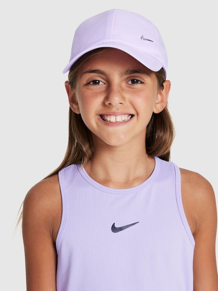 Пурпурный - Nike детская кепка с металлическим логотипом  Dri-FIT Kids Club - Изображение 1 из 8
