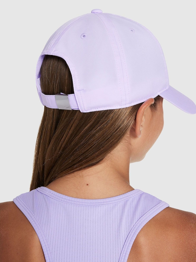 Пурпурный - Nike детская кепка с металлическим логотипом  Dri-FIT Kids Club - Изображение 2 из 8