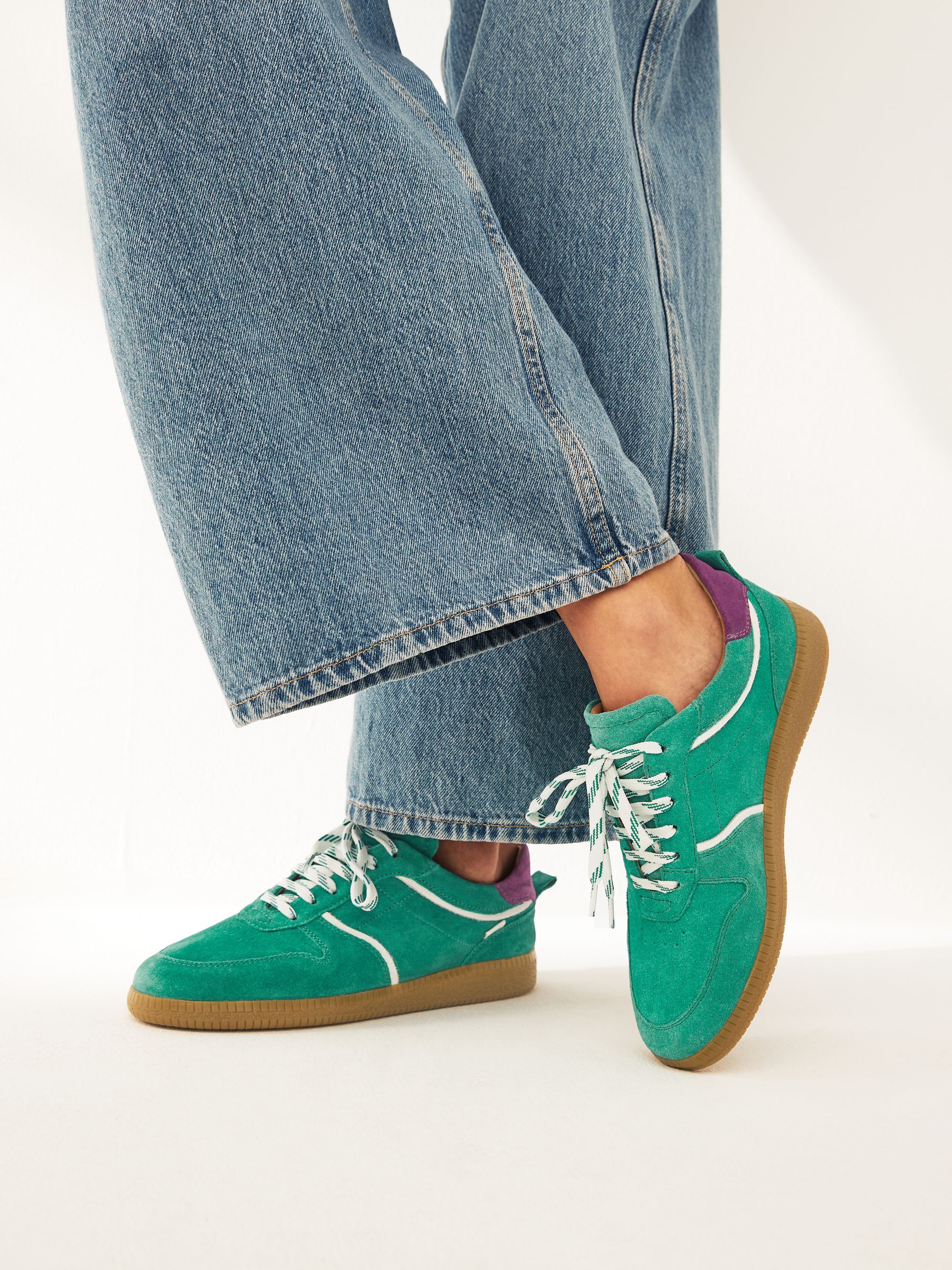 Retro leather trainers outlet
