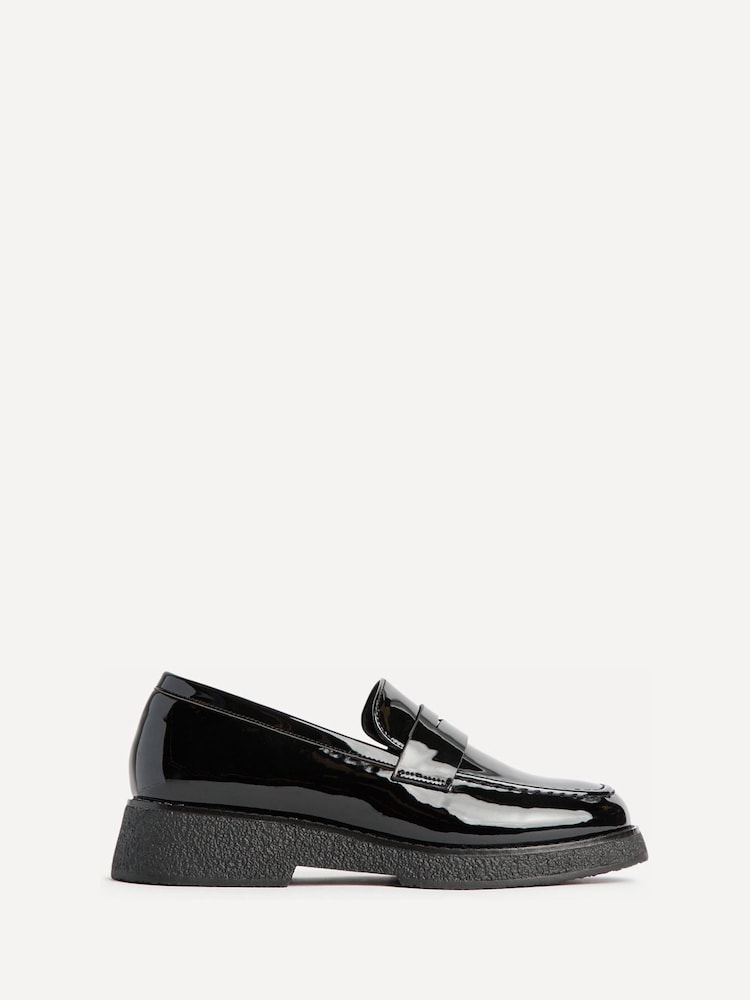Itim - Linzi Hilton Classic Loafer With Front Tab - Larawan 2 ng 6 Itim - Linzi Hilton Classic Loafer With Front Tab - Larawan 2 ng 6