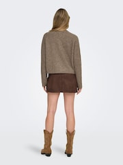 ONLY Strickjacke mit Rundhalsausschnitt, Knopfleiste und aufgesetzten Taschen - Bild 3 von 6