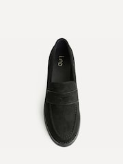 Black Suede - Linzi Hilton Classic Loafer With Front Tab - Larawan 4 ng 5