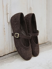 Brązowy zamszowy - Linzi Index Woven Mary Jane Shoes - Obraz 6 z 6