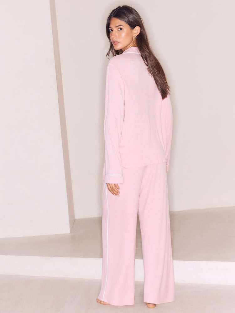 Lipsy Collared Soft Touch Rib Button Through Trouser Pyjamas Set - Bild 5 von 5 Lipsy Collared Soft Touch Rib Button Through Trouser Pyjamas Set - Bild 5 von 5
