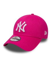 Rosa - Gorra básica de algodón 100 % con diseño de los New York Yankees para niños 9 FORTY de New Era® - Imagen 2 de 4