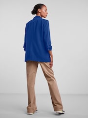 PIECES Blue Relaxed Ruched Sleeve Workwear Blazer - Image 3 of 6
