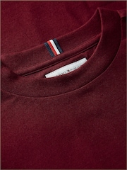 Rood - Tommy Hilfiger Essential T-shirt met lange mouwen en vlagborduurwerk - Afbeelding 6 van 6