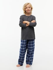 Tommy Hilfiger Black Long Sleeve T-Shirt 2 Pack - Image 4 of 7