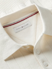 Tommy Hilfiger 針織紋理旗幟刺繡 Polo 套頭衫 - 圖片 6，共 6
