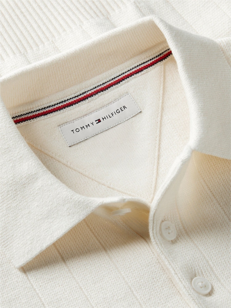 Tommy Hilfiger 針織紋理旗幟刺繡 Polo 套頭衫 - 圖片 6，共 6