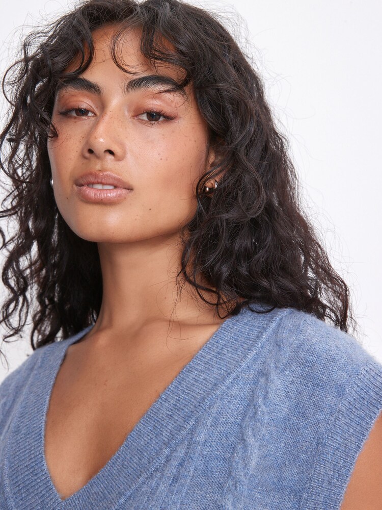 Blue V-Neck Cable Tank - Image 4 of 6