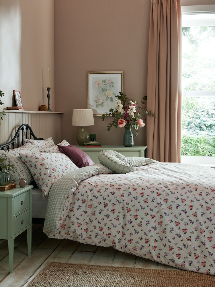 Laura Ashley Green 100% Cotton Elsing Stripe Duvet Cover and Pillowcase Set - Image 1 of 4